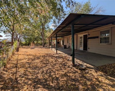 514 Campbell Lane - Photo Thumbnail 24