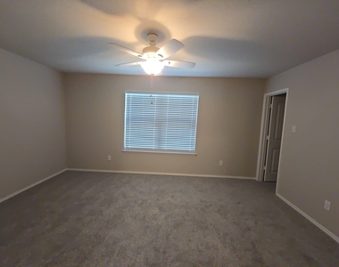 7601 Boat Wind Road - Photo Thumbnail 11