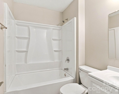 2639 Daffodil Drive - Photo Thumbnail 13