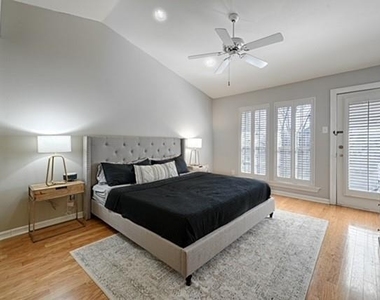 5136 Westgrove Drive - Photo Thumbnail 4
