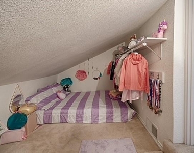 5136 Westgrove Drive - Photo Thumbnail 9