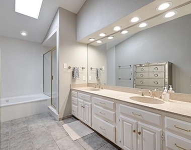 5136 Westgrove Drive - Photo Thumbnail 6