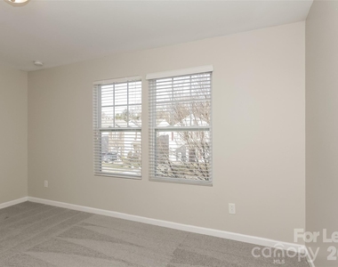 6212 Salamander Run Lane - Photo Thumbnail 8