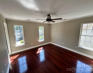1547 Cambridge Heights Place Nw - Photo Thumbnail 9