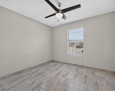 5304 Carol Avenue - Photo Thumbnail 10