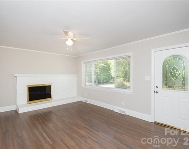 2517 Heywood Avenue - Photo Thumbnail 1