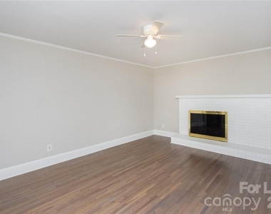 2517 Heywood Avenue - Photo Thumbnail 2