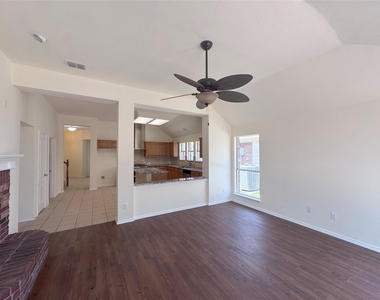 6734 Richmond Drive - Photo Thumbnail 2