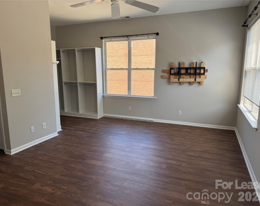 3475 Chagall Court - Photo Thumbnail 4