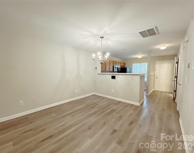 11044 Derryrush Drive - Photo Thumbnail 5