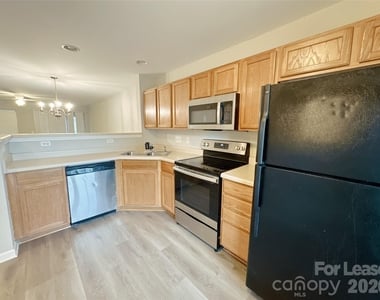11044 Derryrush Drive - Photo Thumbnail 2