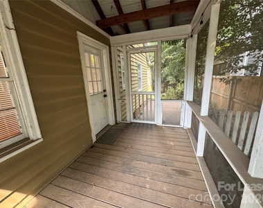 2213 Chesterfield Avenue - Photo Thumbnail 11
