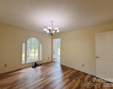 118 Sunfish Drive - Photo Thumbnail 12