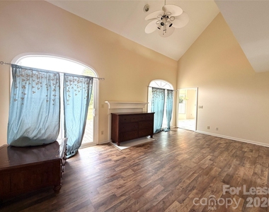 118 Sunfish Drive - Photo Thumbnail 8