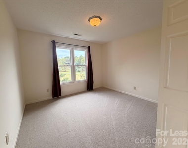 118 Sunfish Drive - Photo Thumbnail 18