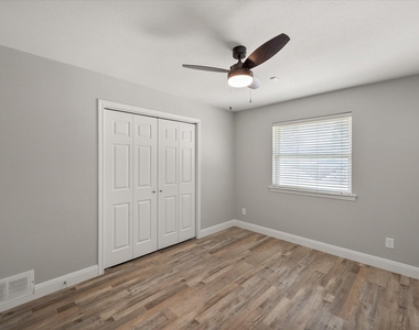 3204 Brown Trail - Photo Thumbnail 27