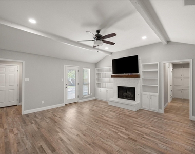 3204 Brown Trail - Photo Thumbnail 13
