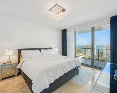 1451 Brickell Avenue - Photo Thumbnail 16