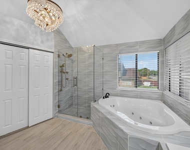 4301 Hudson Avenue - Photo Thumbnail 16