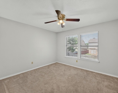 4301 Hudson Avenue - Photo Thumbnail 13