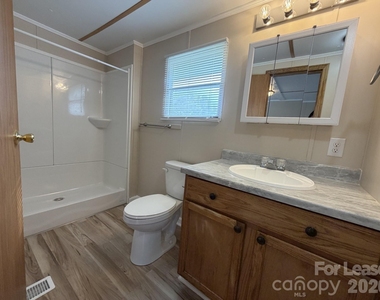 118 Ricks Lane - Photo Thumbnail 7