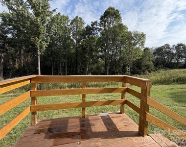 118 Ricks Lane - Photo Thumbnail 15