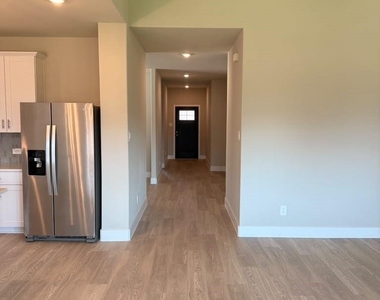 1313 Winters Way - Photo Thumbnail 4
