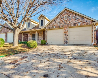 1913 Piney Creek Boulevard - Photo Thumbnail 20