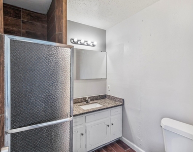 3241 Oak Timber Drive - Photo Thumbnail 12