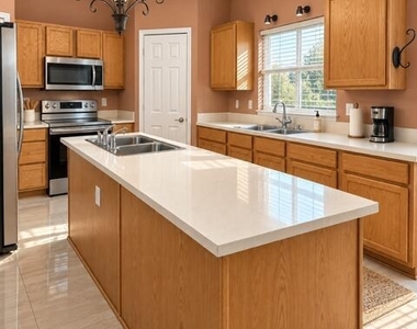766 Nw Bayard Avenue - Photo Thumbnail 2