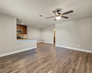 3216 Cherry Lane - Photo Thumbnail 3