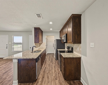 3216 Cherry Lane - Photo Thumbnail 7