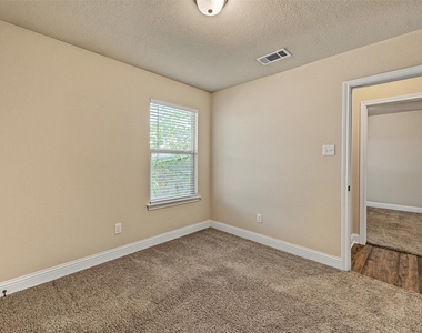 3216 Cherry Lane - Photo Thumbnail 18