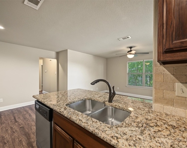 3216 Cherry Lane - Photo Thumbnail 9