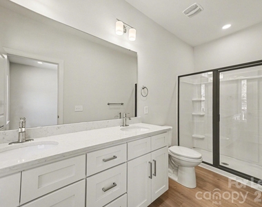 562 W Wilson Avenue - Photo Thumbnail 34
