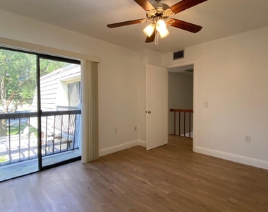 1522 15th Terrace - Photo Thumbnail 8