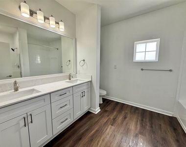 6740 Windhaven Parkway - Photo Thumbnail 15