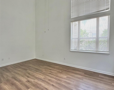 6740 Windhaven Parkway - Photo Thumbnail 11