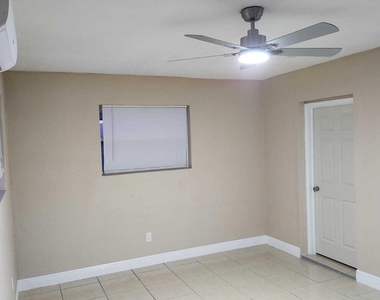 18515 Nw 42nd Place - Photo Thumbnail 4