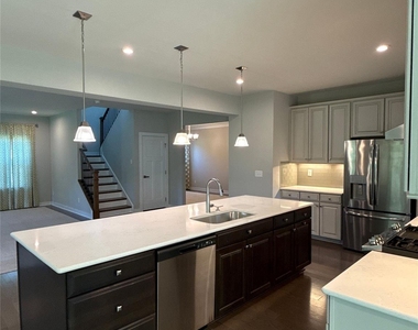 14012 Sunnyhill Grove Road - Photo Thumbnail 8