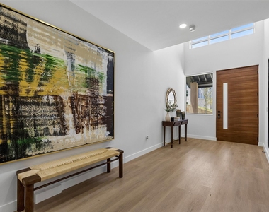 810 Premier Parkway - Photo Thumbnail 18
