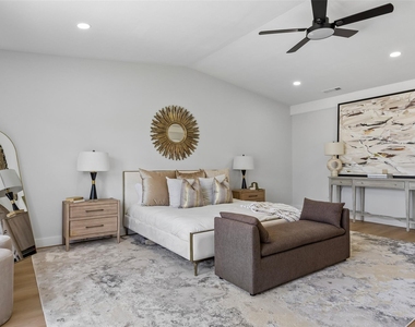 810 Premier Parkway - Photo Thumbnail 11