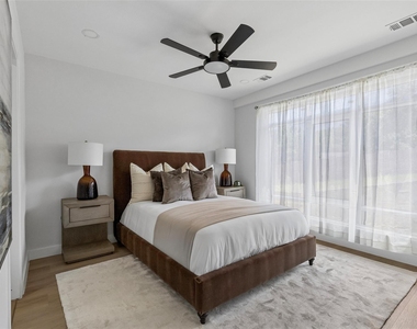 810 Premier Parkway - Photo Thumbnail 5
