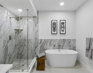810 Premier Parkway - Photo Thumbnail 14