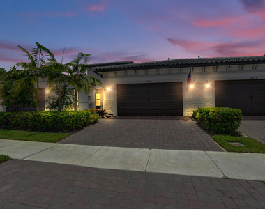 8334 W Blue Spring Drive - Photo Thumbnail 50