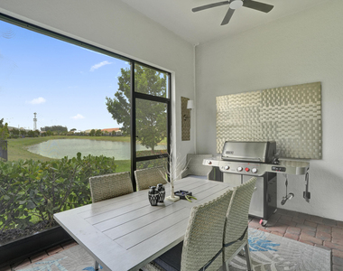 8334 W Blue Spring Drive - Photo Thumbnail 4