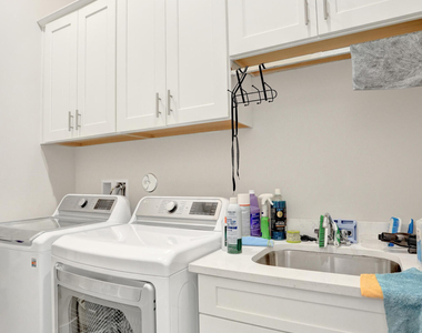 8334 W Blue Spring Drive - Photo Thumbnail 38