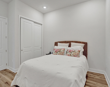 8334 W Blue Spring Drive - Photo Thumbnail 33