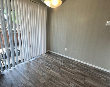 1122 Millview Drive - Photo Thumbnail 4