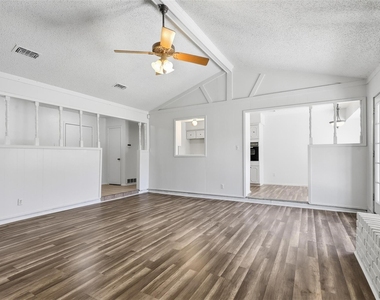 125 N Jessup Street - Photo Thumbnail 6